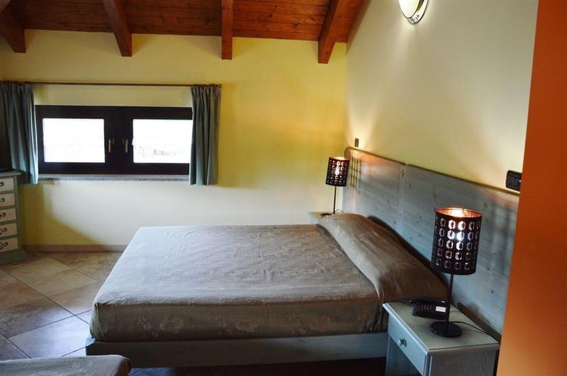 מלון ריבולי Cascina Scola מראה חיצוני תמונה